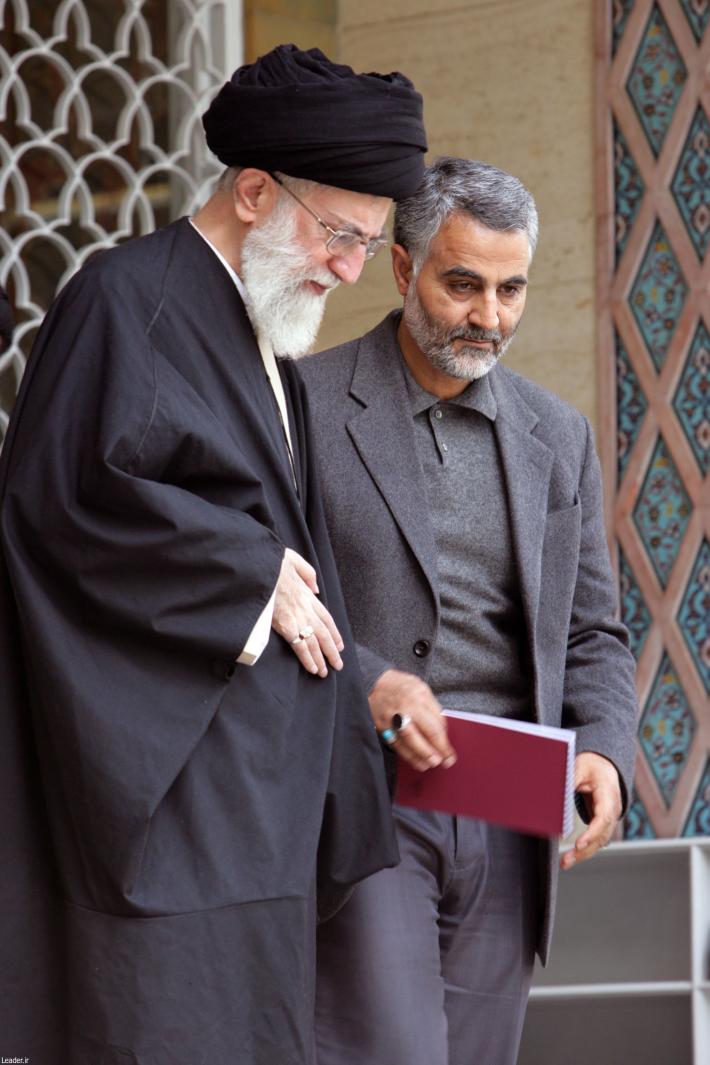 Photos de Qassem Soleimani prises lors de ses rencontre avec le Guide suprême