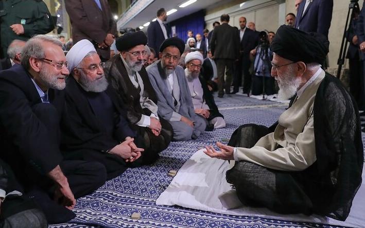 Le conseil de l'Imam Khamenei à tous ceux qui accèdent au pouvoir dans les gouvernants islamiques