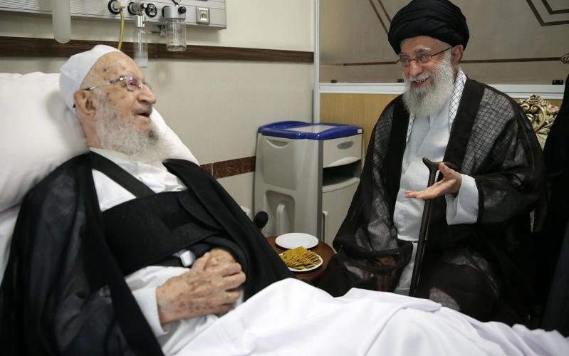 L’Imam Khamenei a rendu visite à l’Ayatollah Makarem Shirazi