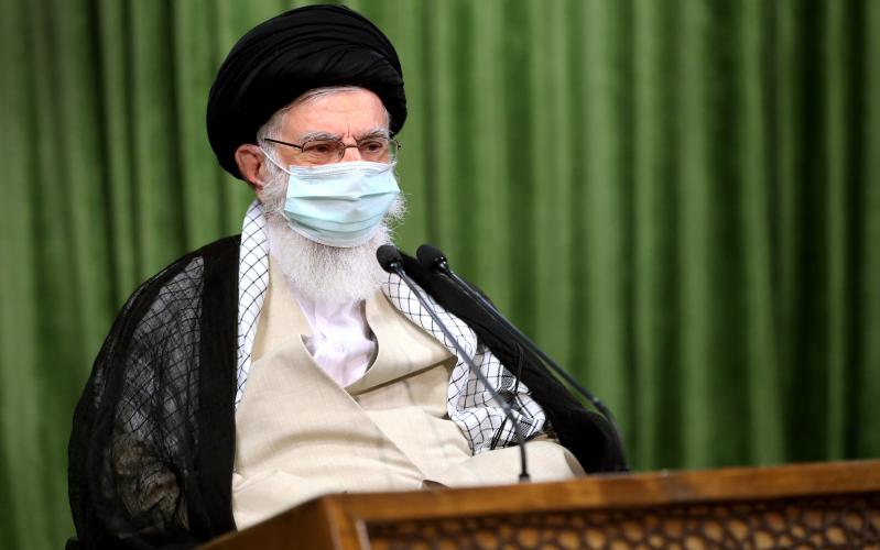 PHOTOS: Le président et les députés du Majlis ont rencontré l'imam Khamenei