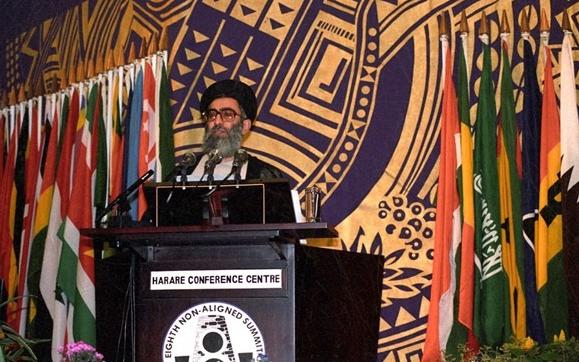 PHOTOS (archives 1986) : L’Ayatollah  Khamenei au Sommet du Mouvement des Non Alignés au Zimbabwe