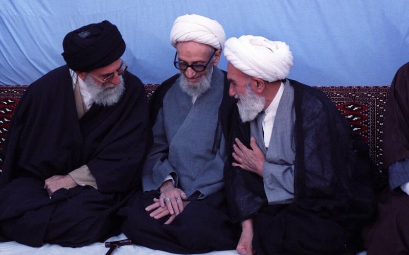 Message de condoléances de l'imam Khamenei à l'occasion du décès de l'ayatollah Naseri