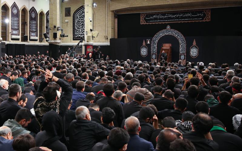 Photos : L'Imam Khamenei a assisté à la quatrième cérémonie de deuil de Muharram 2023